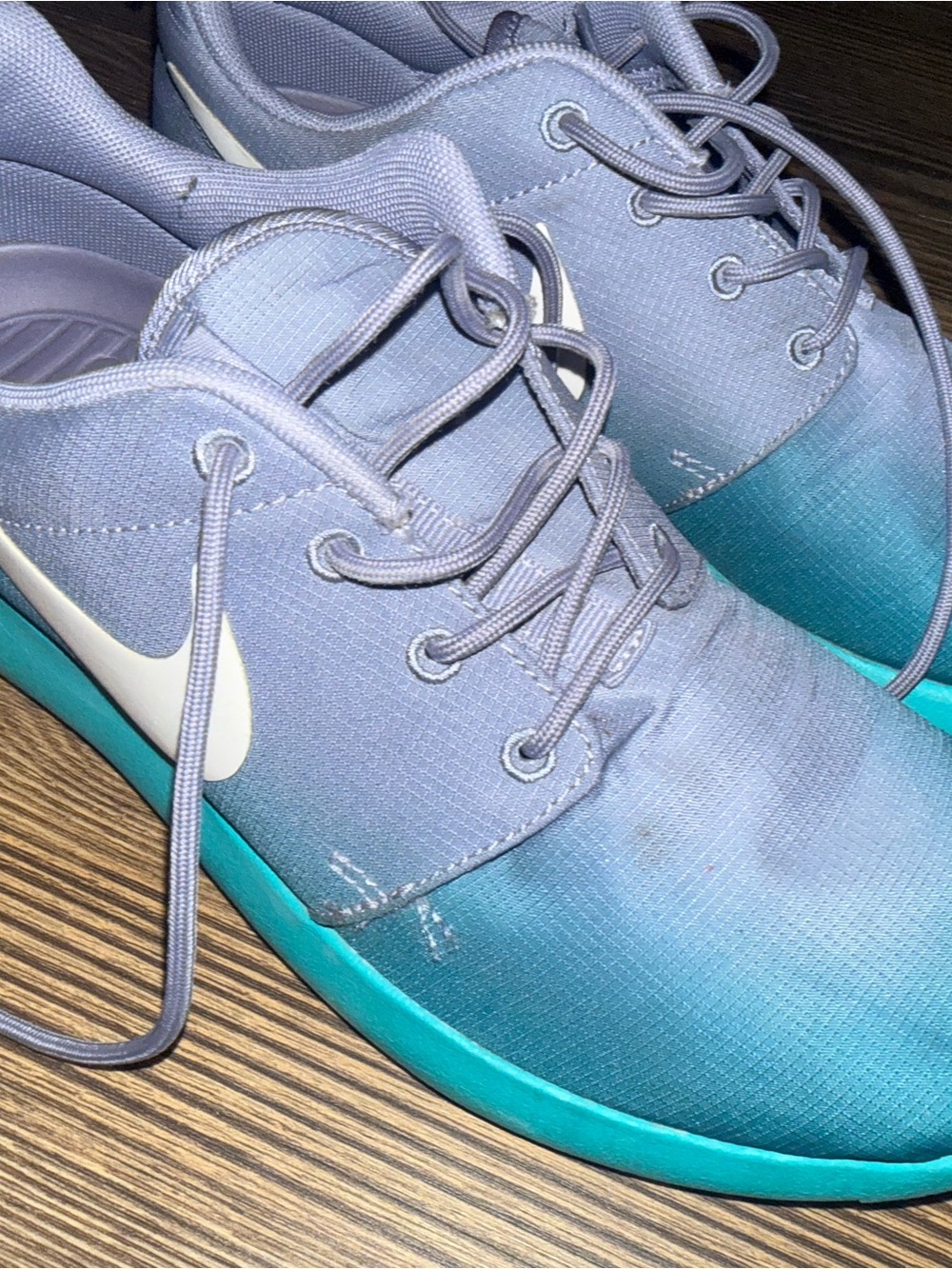 Nike Men’s Lavender and Teal Low-Top Sneakers